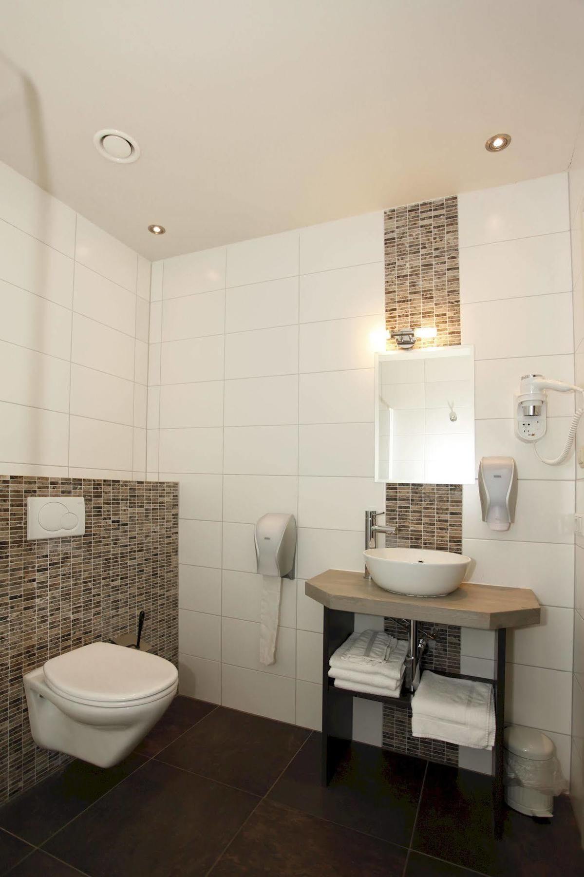 Lightotel Veldhoven Airport Екстериор снимка